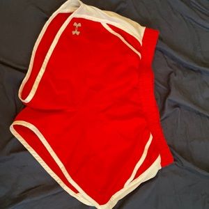 UNDER ARMOR SHORTS